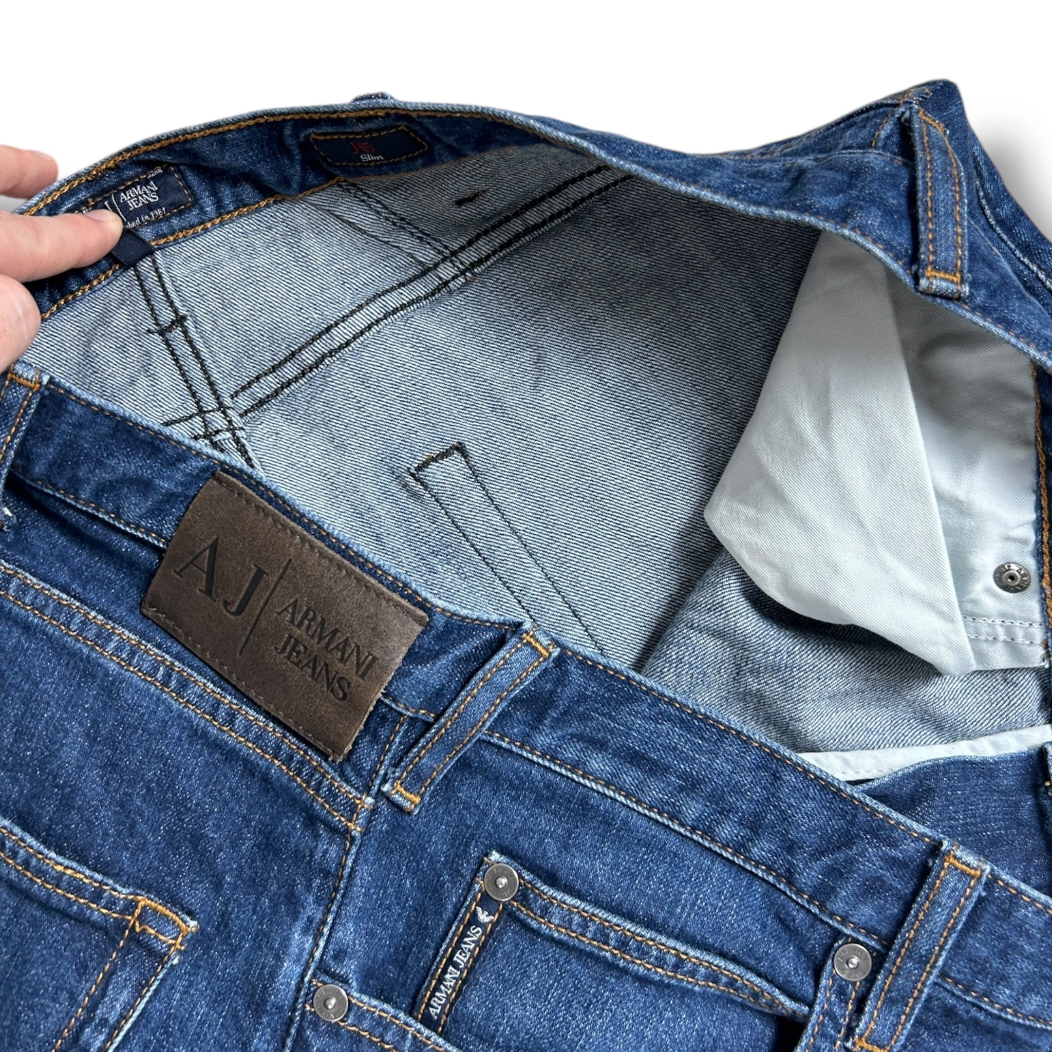 Armani Jeans (M)