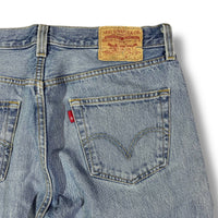 Levi’s Jeans (M-L)
