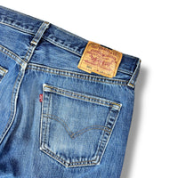 Levi’s Jeans (M-L)